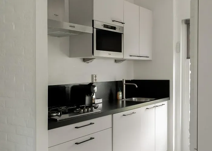 -casa Branca- Nabij Het Meer, En Keukenhof בית נופש